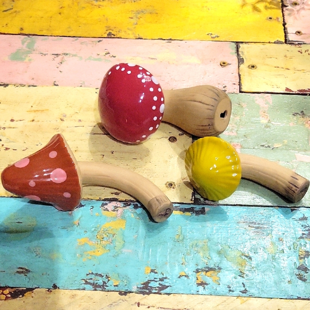 Wall Mounts 3 MUSHROOMS